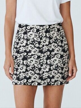 Les Copains Blue BVM Spa Black White Floral Jacquard Mini Skirt, Made In Italy L